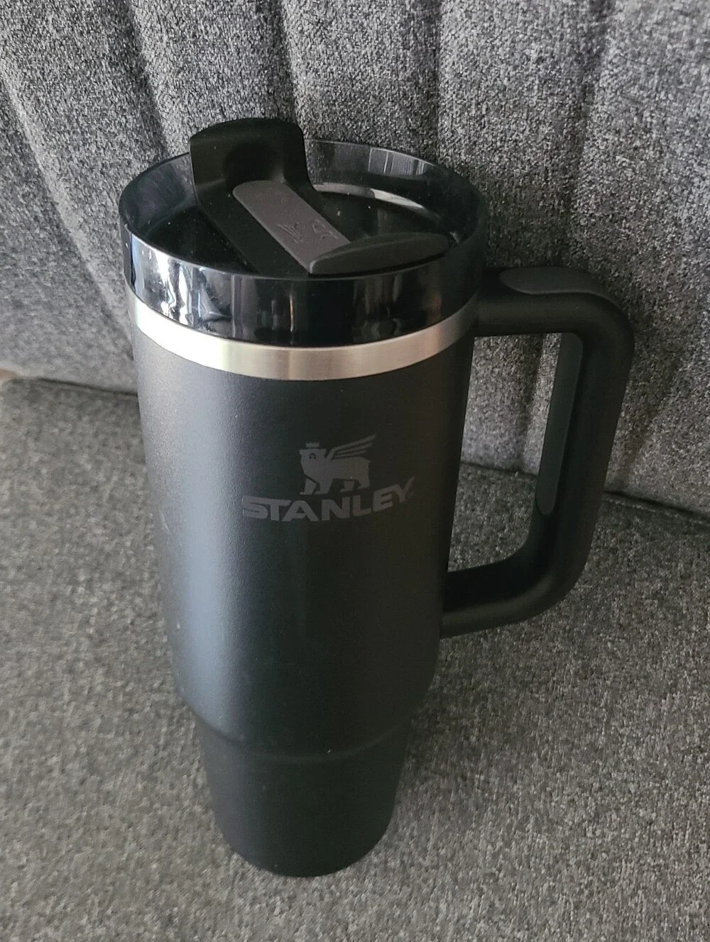 Stanley Quencher H2.0 Flowstate Tumbler Black 30oz